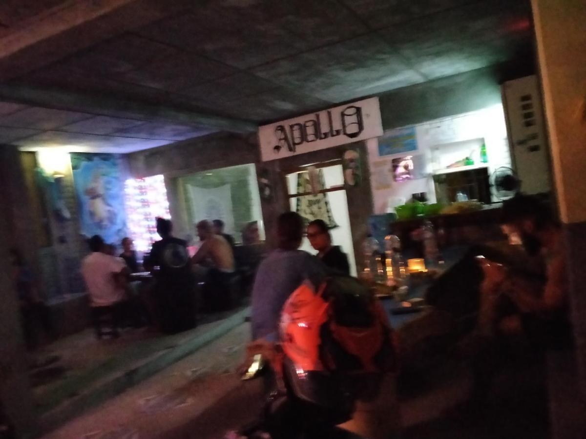 Apollo Hostel لوفينا المظهر الخارجي الصورة